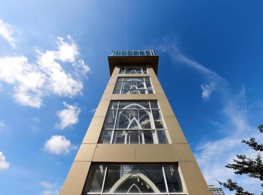 Capital O 91407 Kb Luxury Hostel Batam Exterior photo